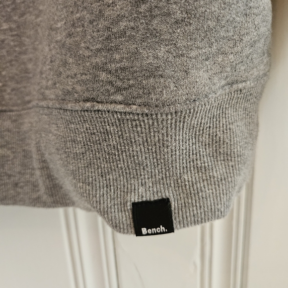 Used Medium Men's Gray Bench Pullover Hoodie - Picture 13 of 15
